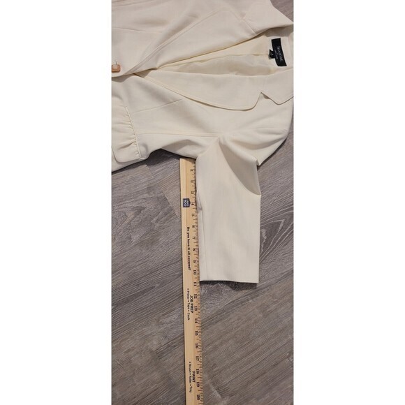 Signature By Larry Levine Women’s Cream One Button Blazer Jacket Size 8 - Picture 6 of 10